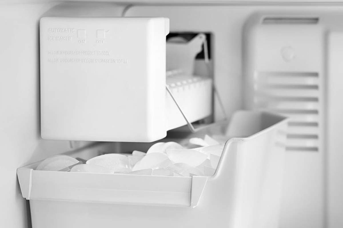 Ice maker repair service technician